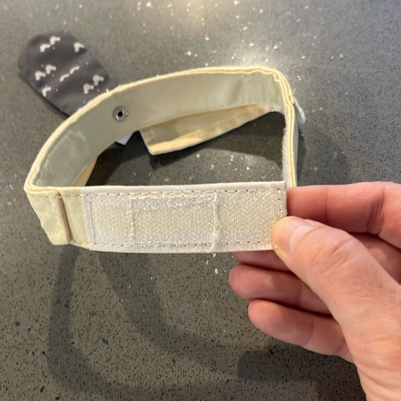 Disney Pet Collar * Gray Mickey Tie * NWOT - Picture 4 of 5